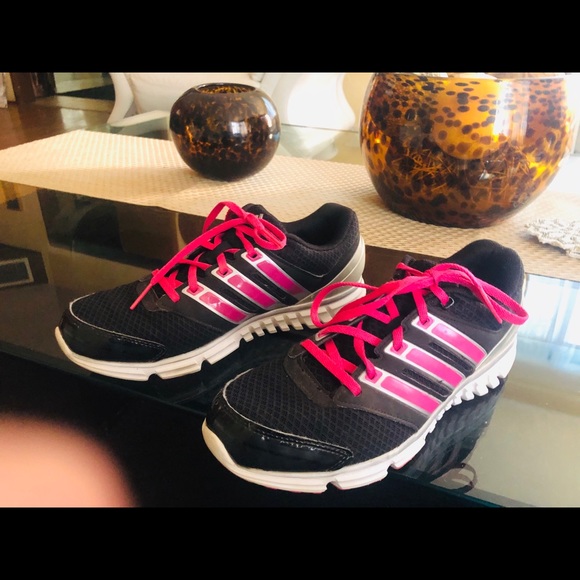 adidas Shoes - 🅰️didas 💯shoe🖤🤍